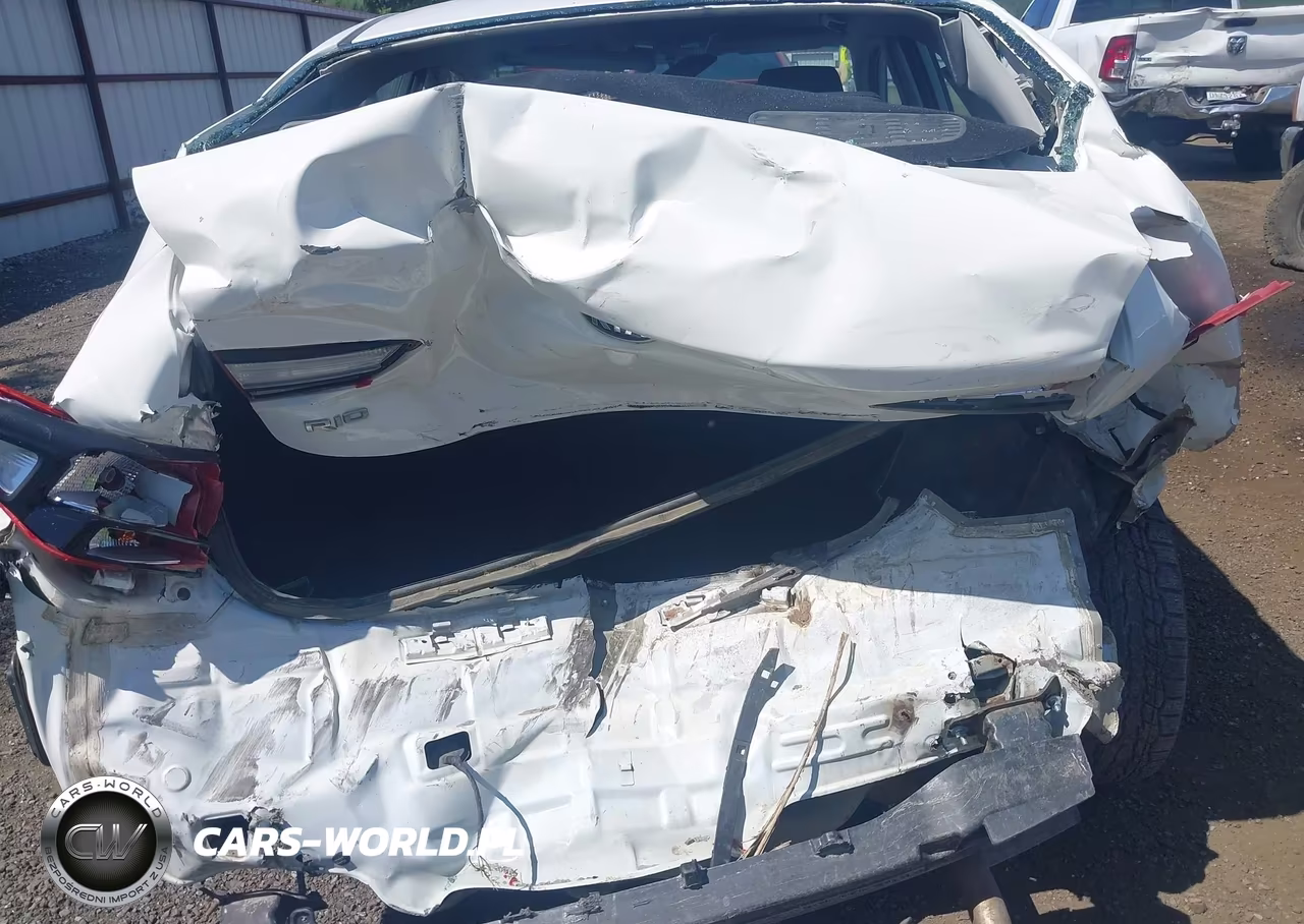 2020 Kia Rio S VIN:3KPA24AD8LE308262 - 6