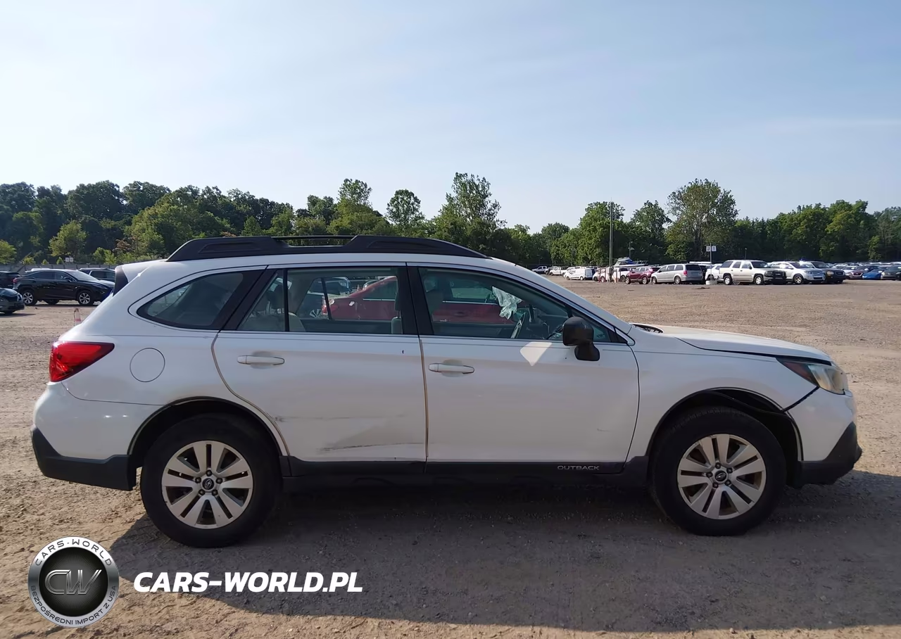 2018 Subaru Outback 2.5I VIN:4S4BSAAC3J3316974 - 13