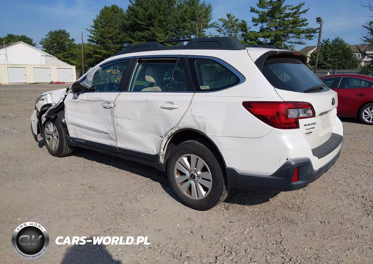 2018 Subaru Outback 2.5I VIN:4S4BSAAC3J3316974 - 3