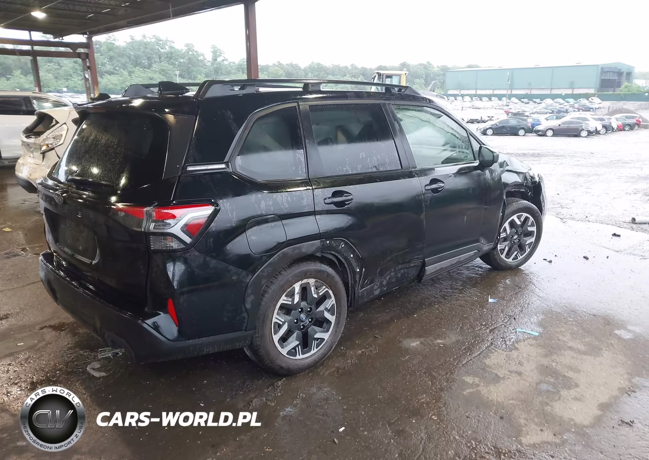 2025 Subaru Forester Premium VIN:JF2SLDBC2SH467165 - 4