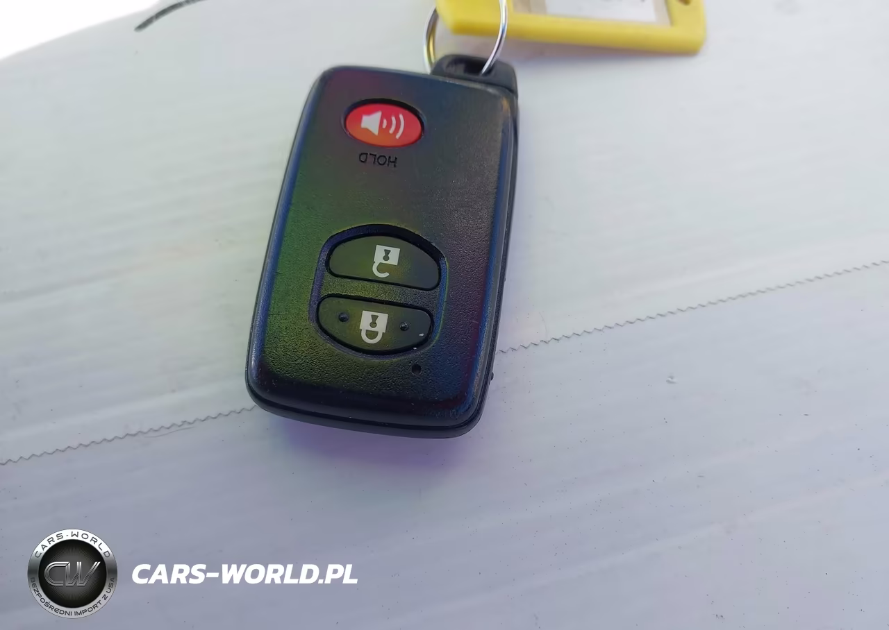 2015 Toyota Prius Two VIN:JTDKN3DU1F0414583 - 11