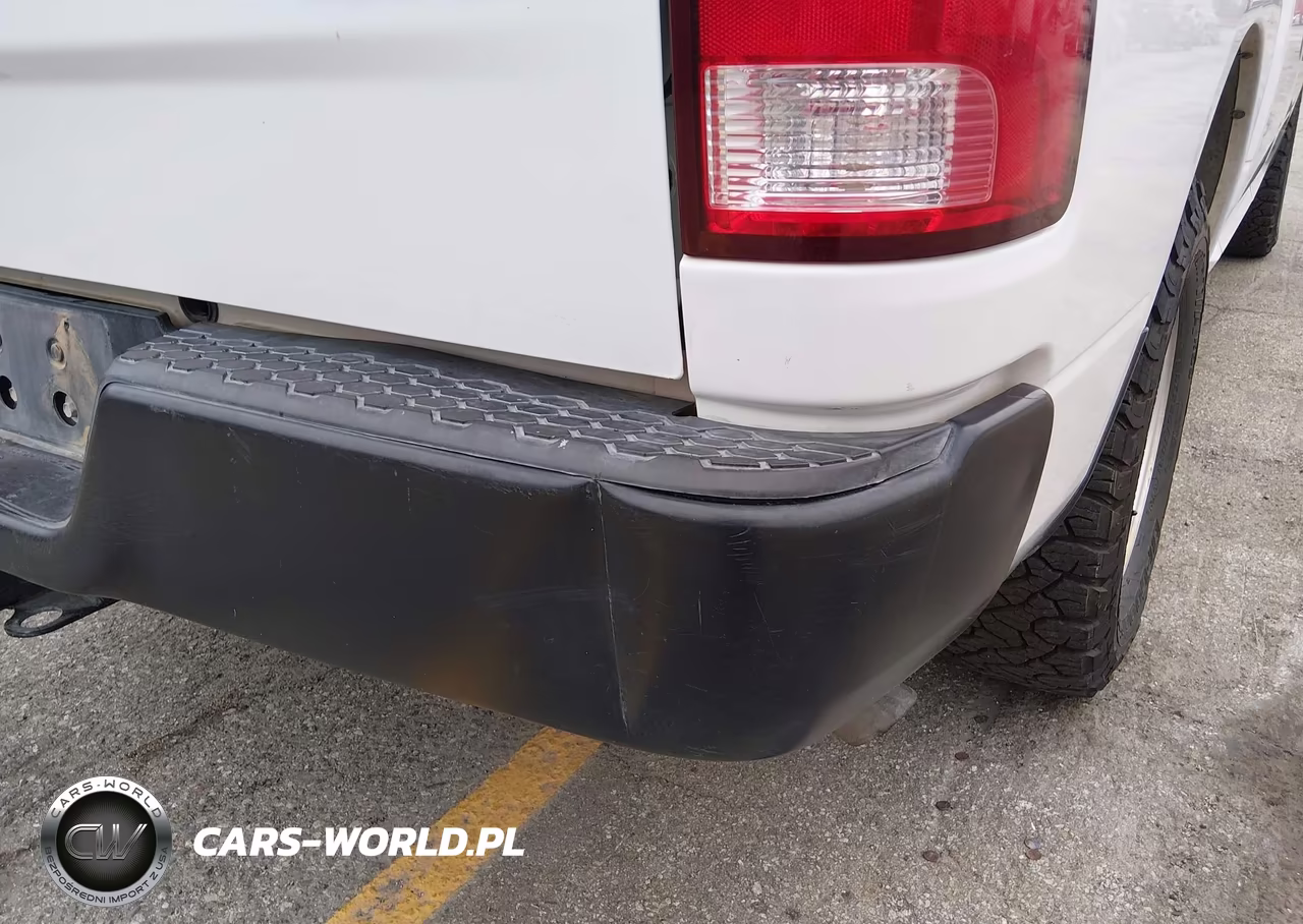 2020 Ram 1500 Classic VIN:3C6RR7KG5LG273085 - 12