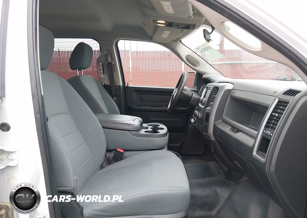 2020 Ram 1500 Classic VIN:3C6RR7KG5LG273085 - 5