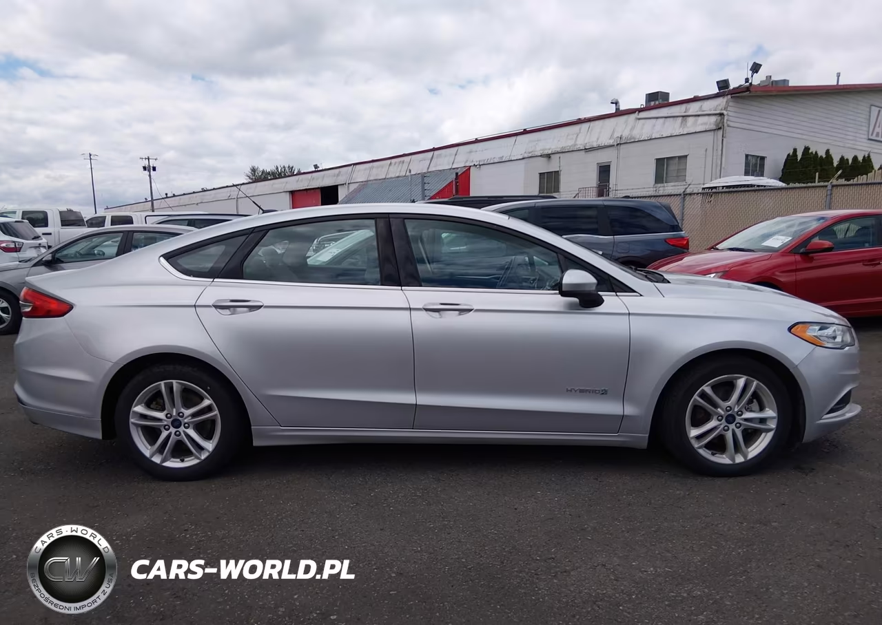 2018 Ford Fusion Hybrid S VIN:3FA6P0UU4JR141891 - 13