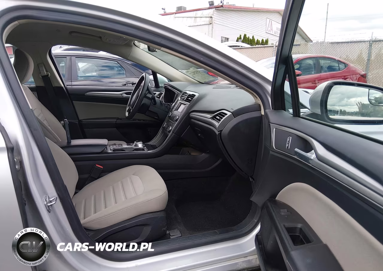 2018 Ford Fusion Hybrid S VIN:3FA6P0UU4JR141891 - 5