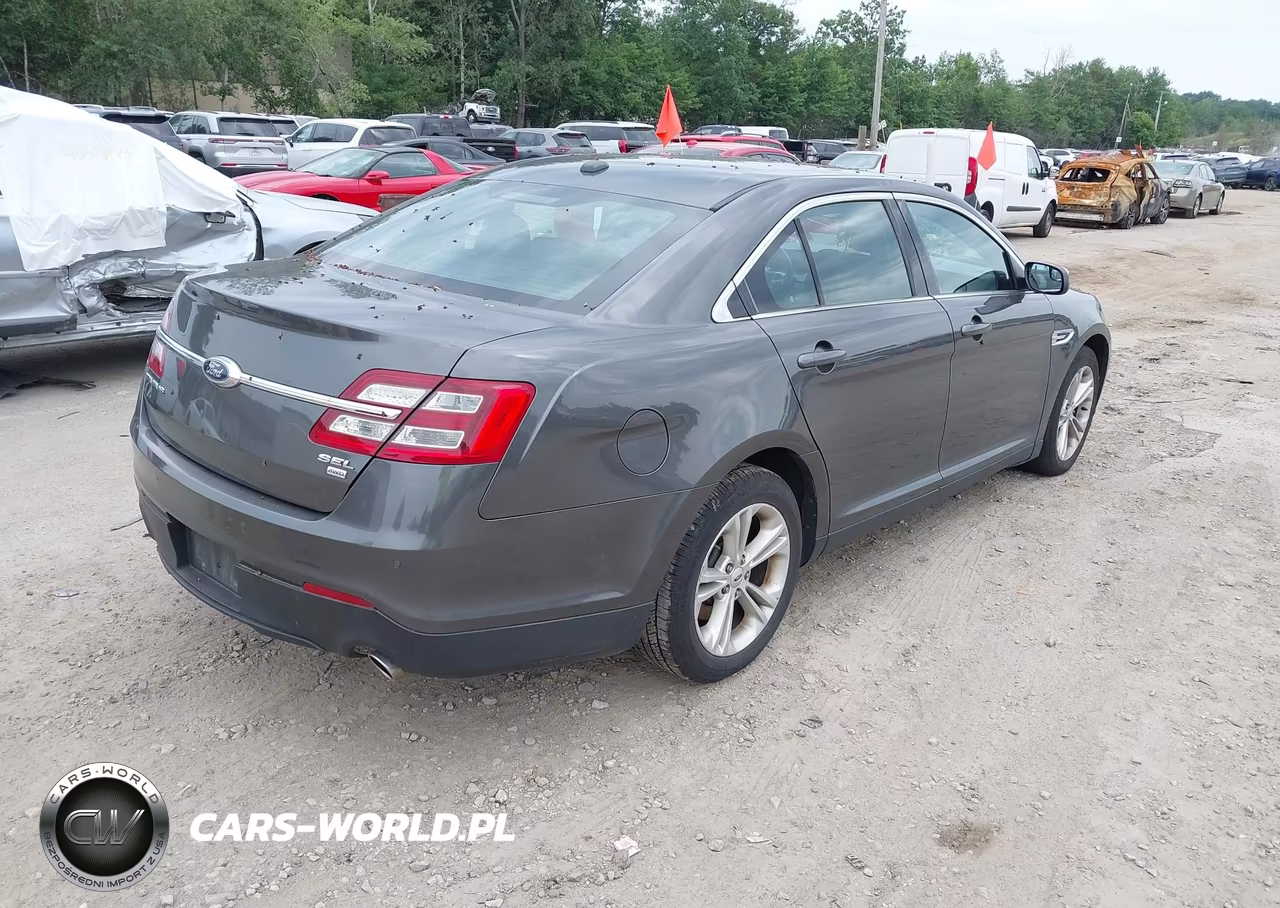 2018 Ford Taurus Sel VIN:1FAHP2H85JG136773 - 4