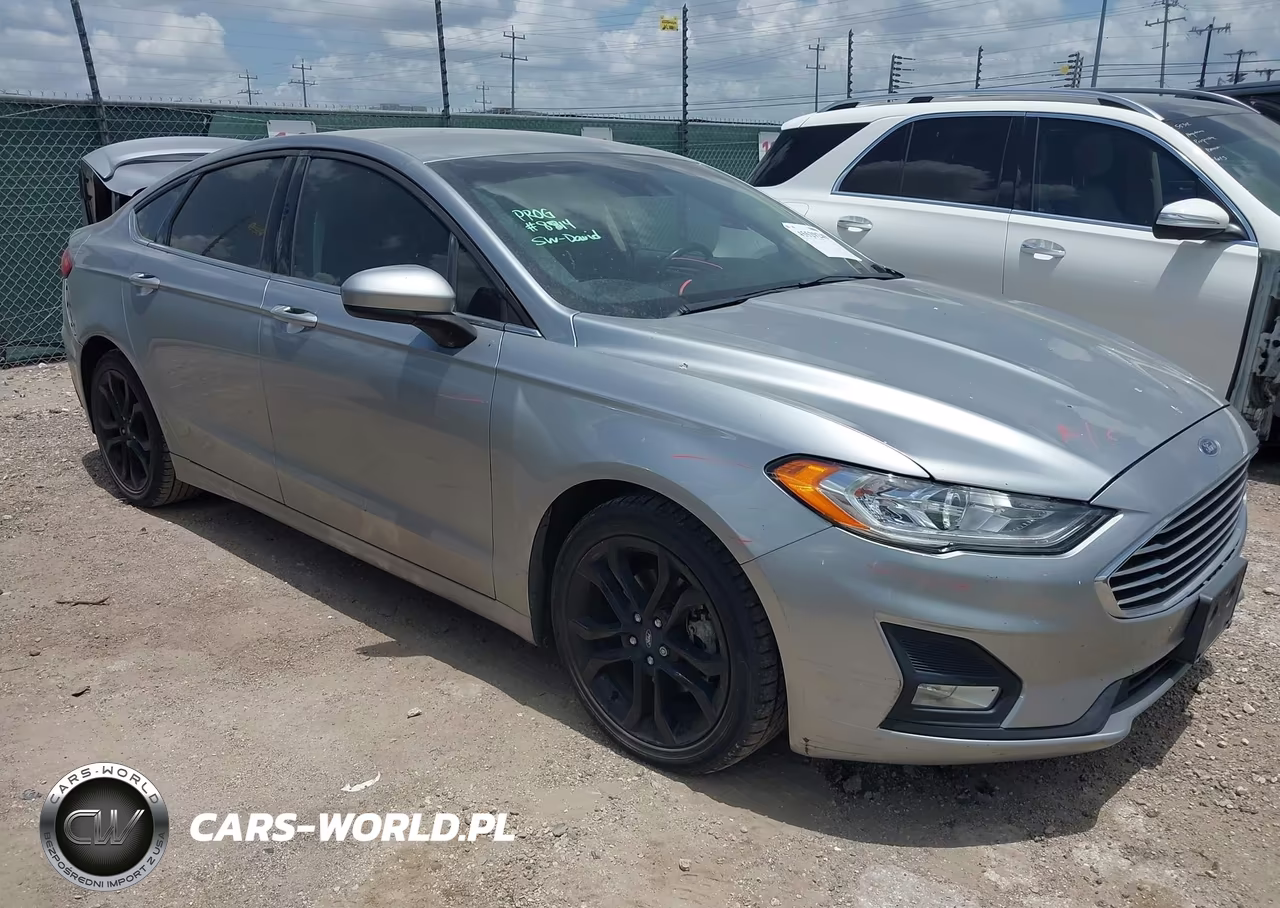 2020 Ford Fusion Se – zdjęcie 1 z 16