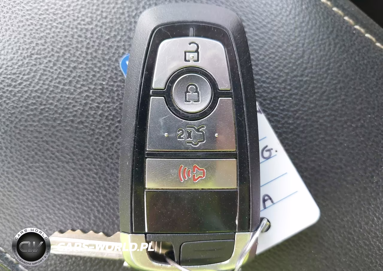 2020 Ford Fusion Se VIN:3FA6P0HD6LR111238 - 11
