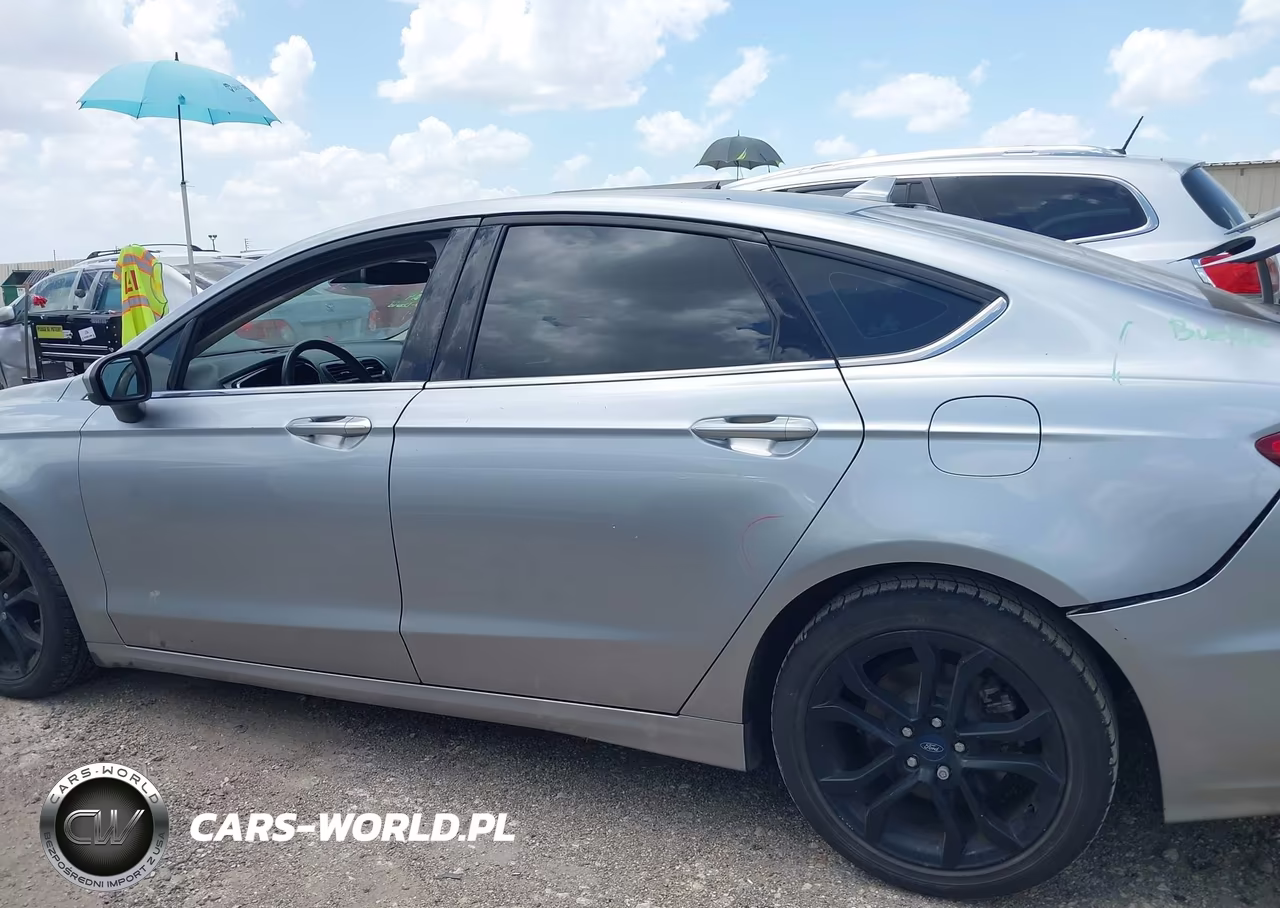 2020 Ford Fusion Se VIN:3FA6P0HD6LR111238 - 14