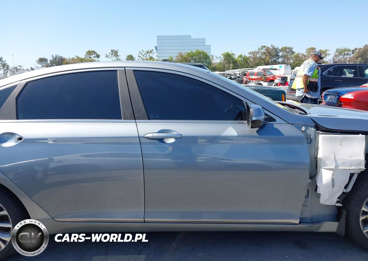 2015 Hyundai Genesis 3.8 VIN:KMHGN4JE3FU040118 - 13