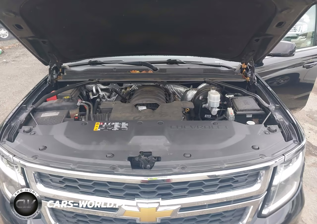 2018 Chevrolet Suburban Lt VIN:1GNSKHKC0JR115162 - 10