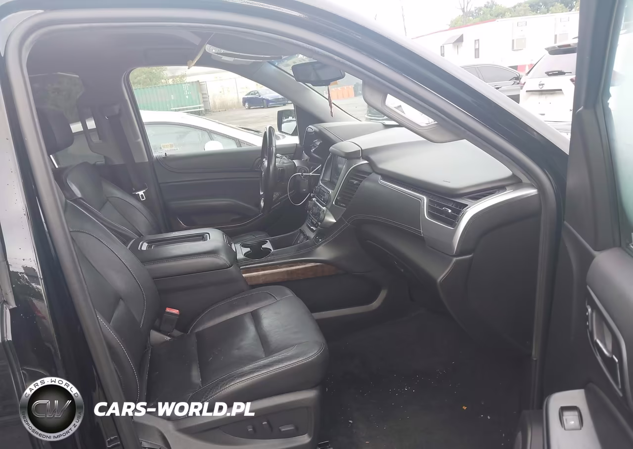 2018 Chevrolet Suburban Lt VIN:1GNSKHKC0JR115162 - 5
