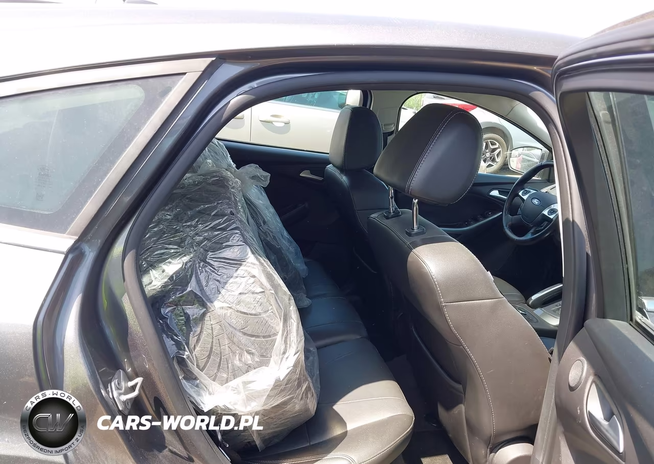2013 Ford Focus Titanium VIN:1FADP3N2XDL306688 - 8
