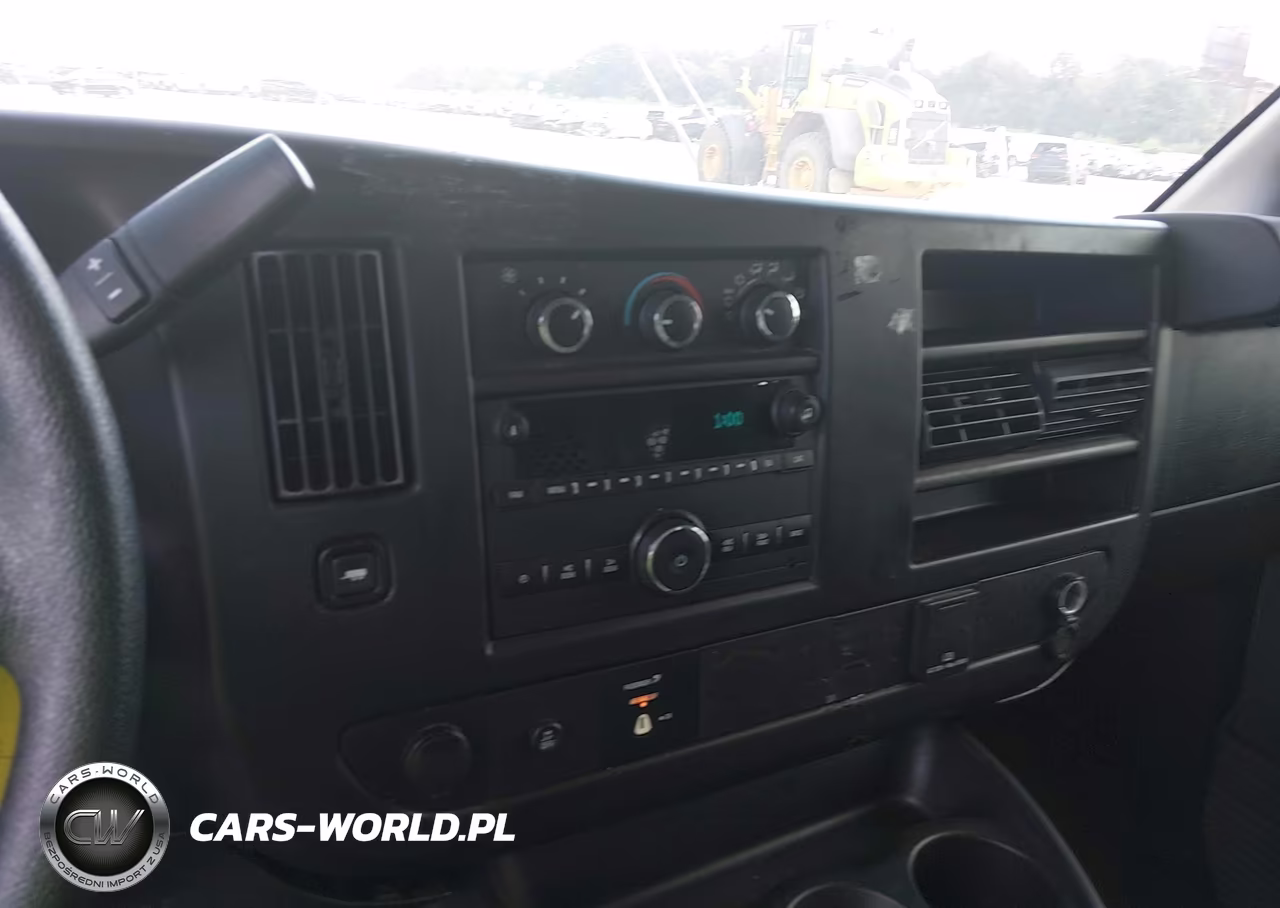 2017 GMC Savana 2500 Work Van VIN:1GTW7AFF4H1914555 - 17
