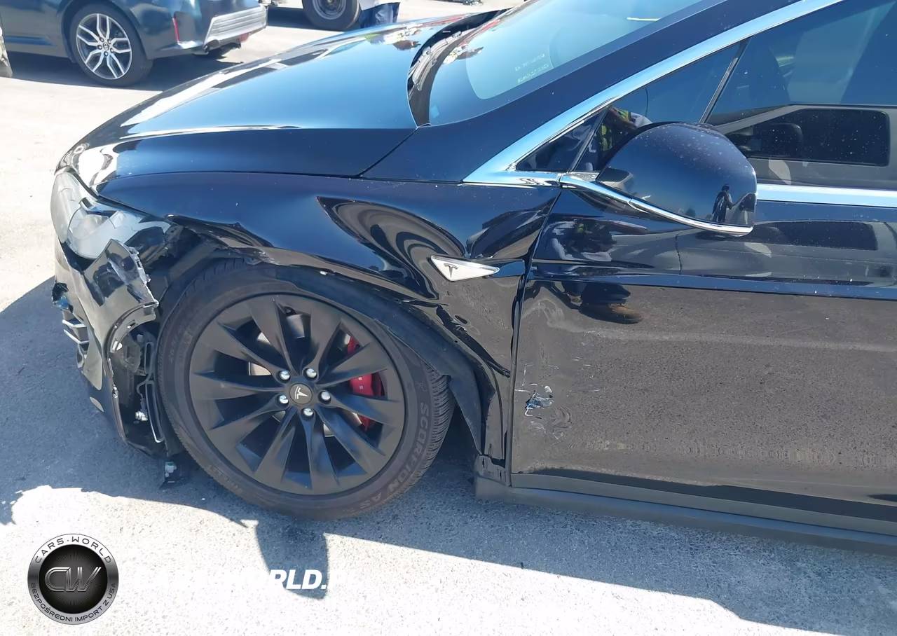 2016 Tesla Model X 75D-P100D-P90D VIN:5YJXCBE46GF000206 - 6