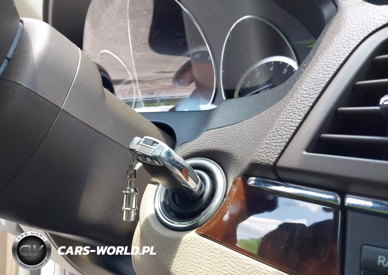 2010 Mercedes-Benz E 550 VIN:WDDKJ7CB8AF025289 - 11