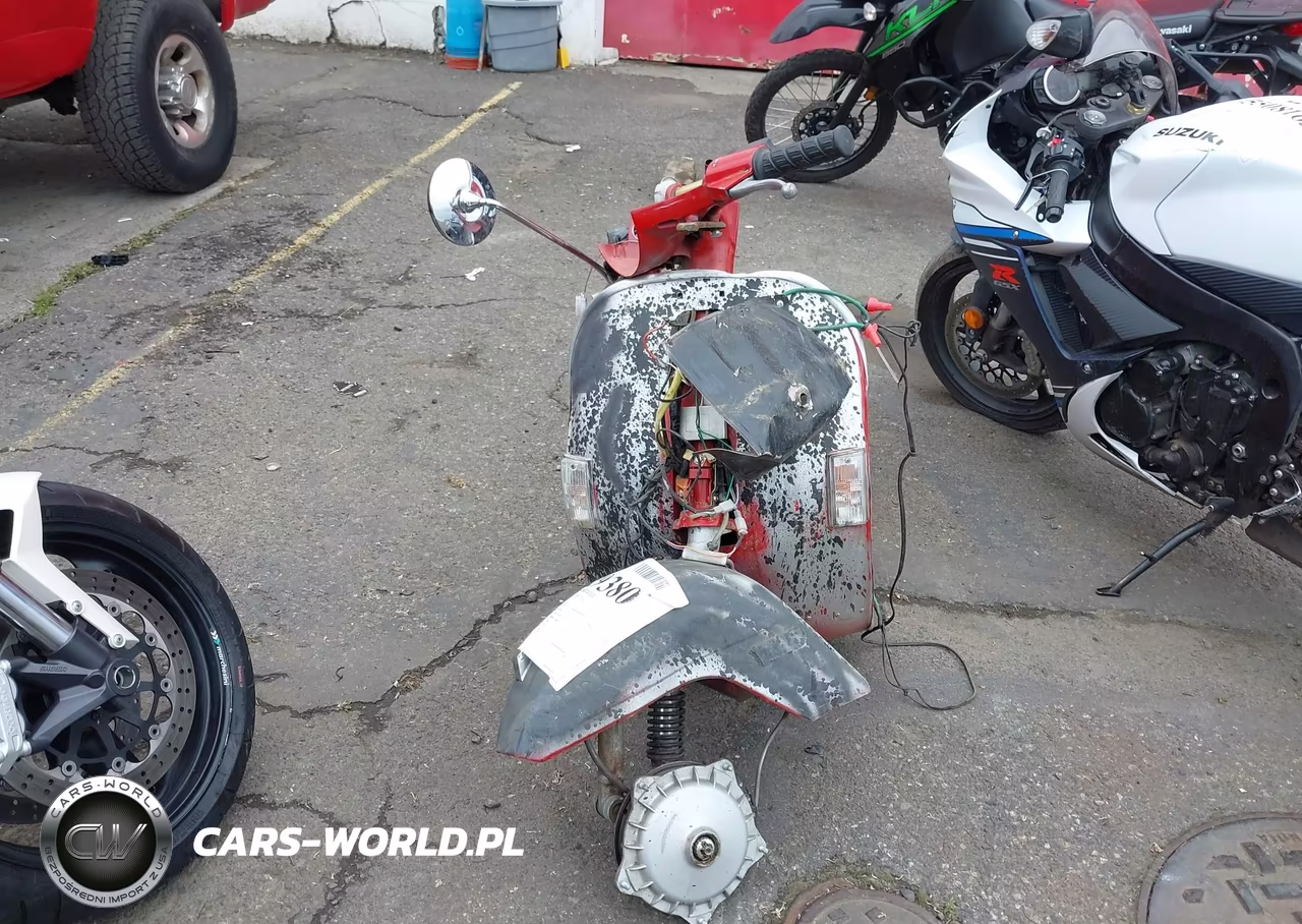 2008 Genuine Scooter Co. Stella 2-Stroke VIN:MD7CG84A883118144 - 5