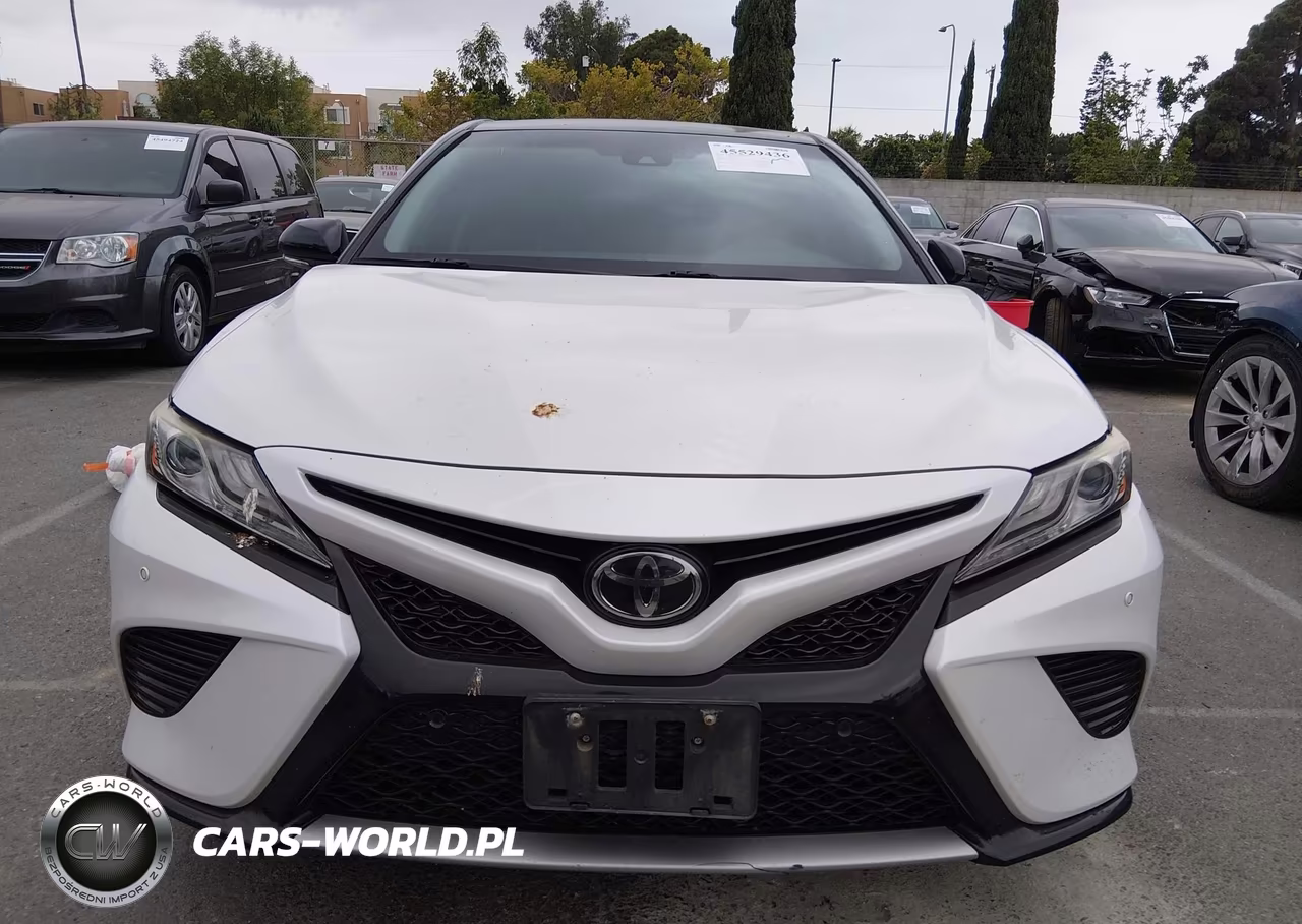 2018 Toyota Camry Xse VIN:4T1B61HK2JU110721 - 13