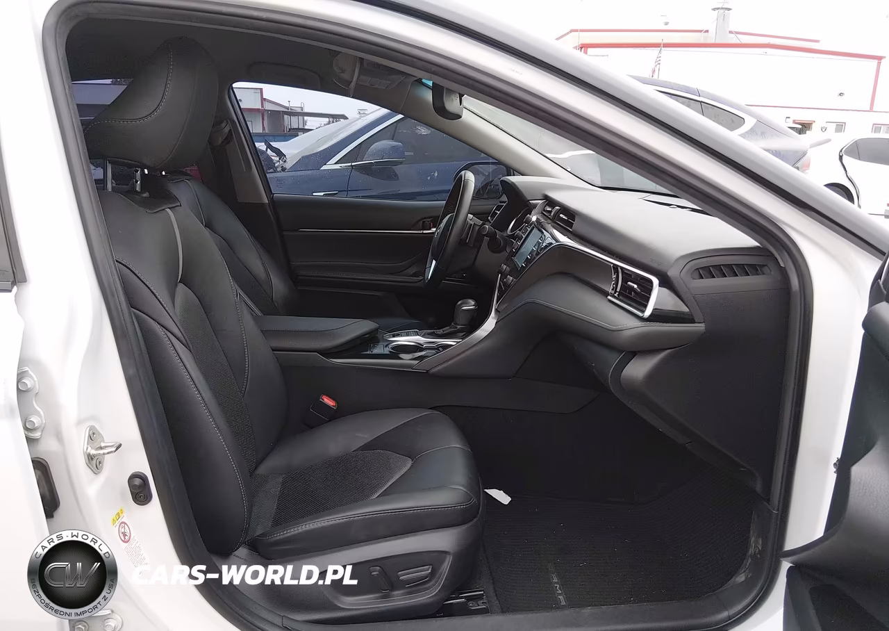 2018 Toyota Camry Xse VIN:4T1B61HK2JU110721 - 5