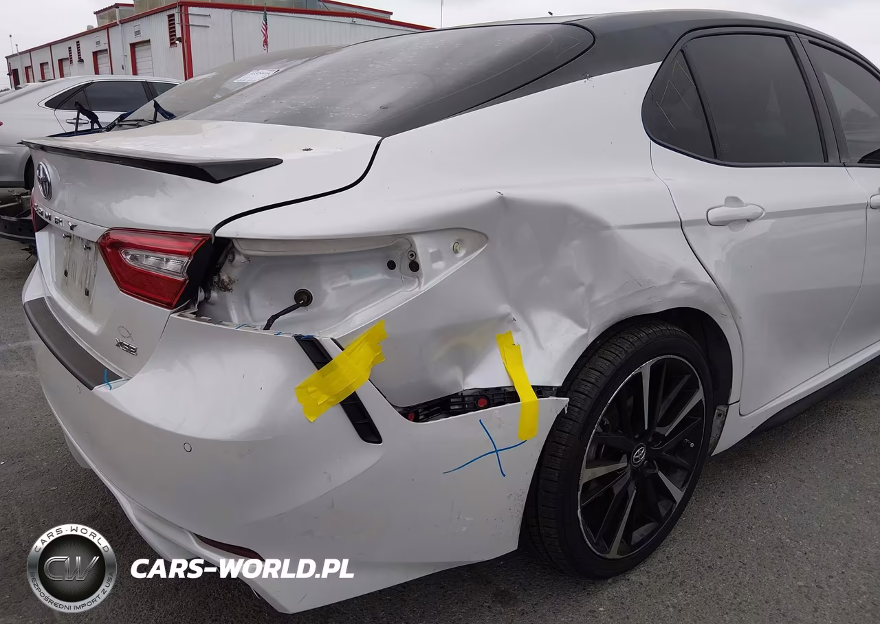 2018 Toyota Camry Xse VIN:4T1B61HK2JU110721 - 6
