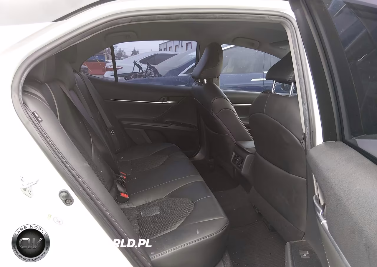 2018 Toyota Camry Xse VIN:4T1B61HK2JU110721 - 8