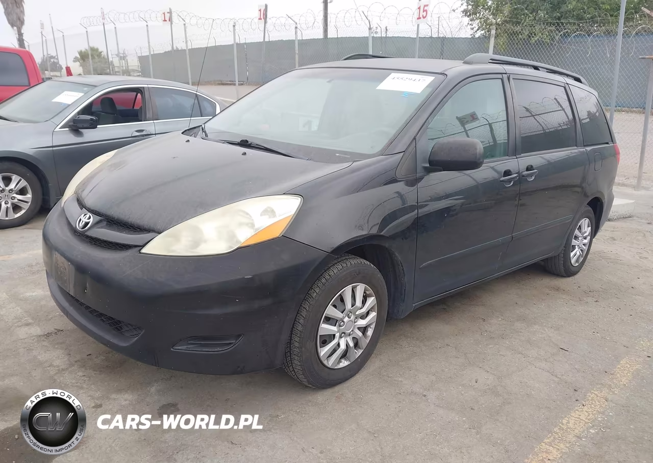 2010 Toyota Sienna Le VIN:5TDKK4CC0AS318506 - 2