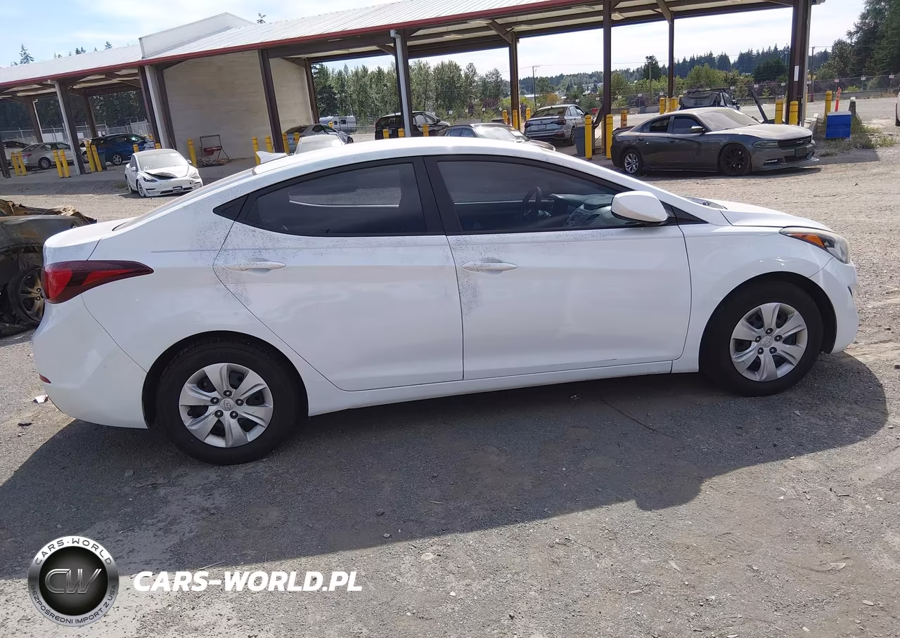 2016 Hyundai Elantra Se VIN:5NPDH4AE9GH765863 - 4