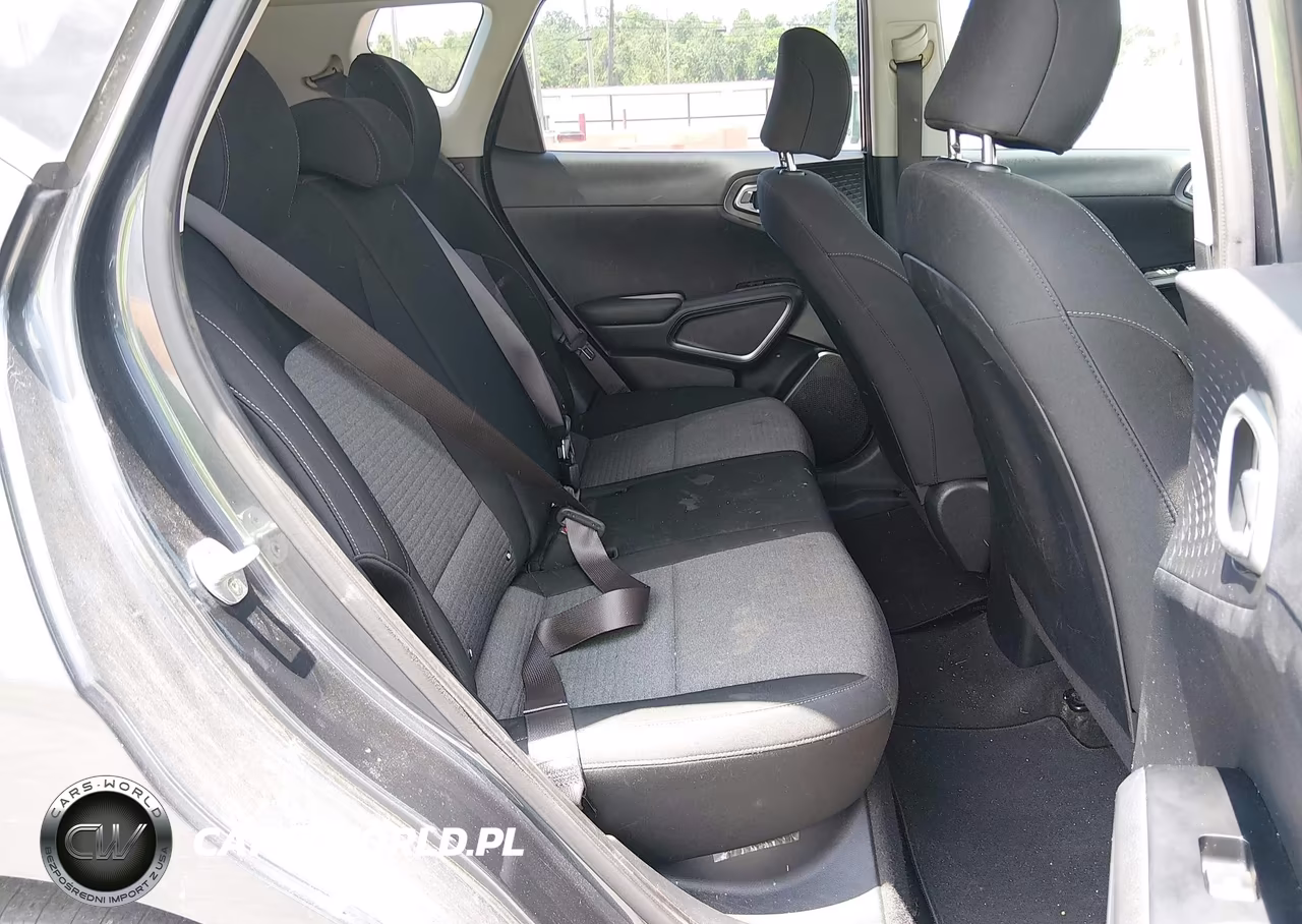 2020 Kia Soul S VIN:KNDJ23AU4L7046542 - 8
