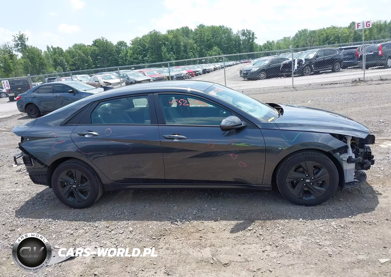 2021 Hyundai Elantra Sel VIN:5NPLM4AG2MH003060 - 13