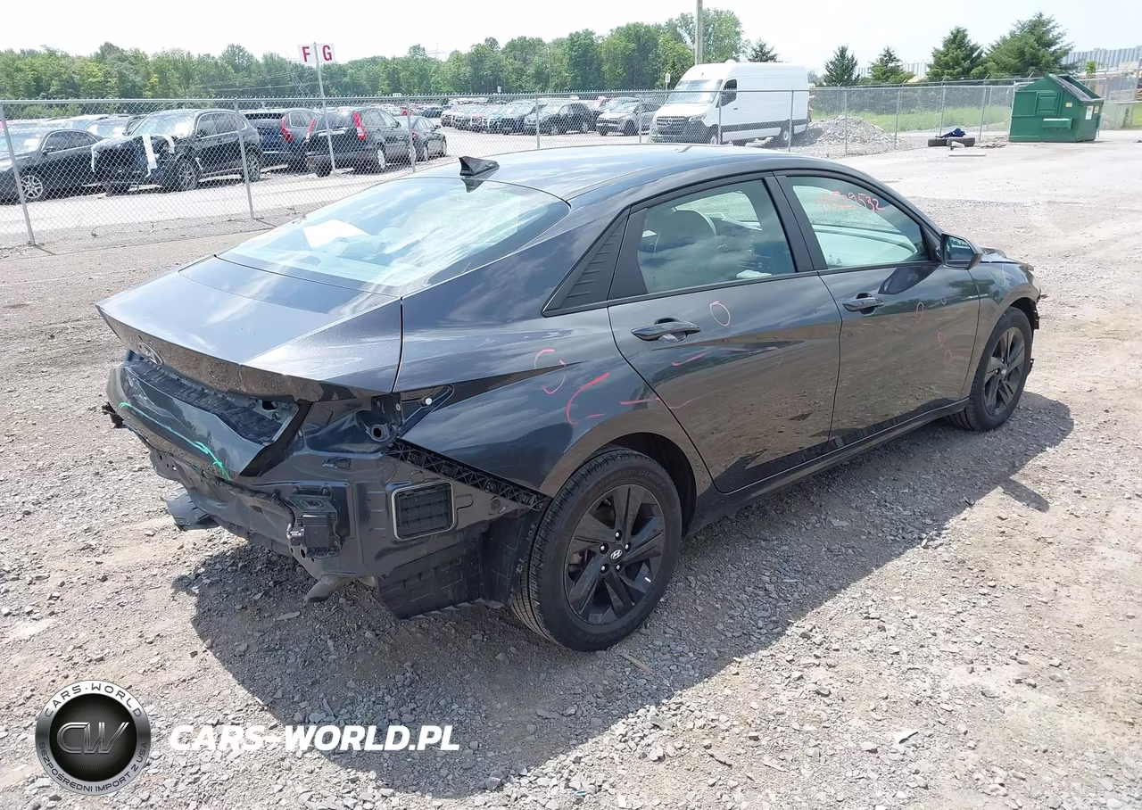 2021 Hyundai Elantra Sel VIN:5NPLM4AG2MH003060 - 4