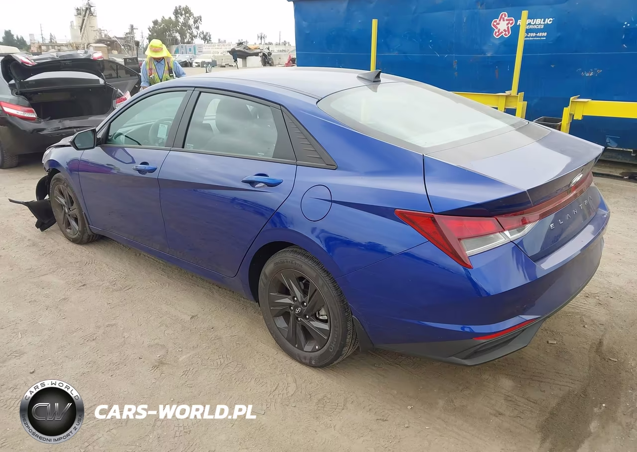 2022 Hyundai Elantra Sel VIN:5NPLM4AG5NH064386 - 3