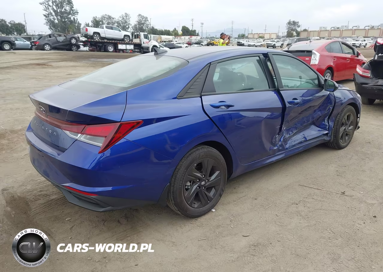 2022 Hyundai Elantra Sel VIN:5NPLM4AG5NH064386 - 4