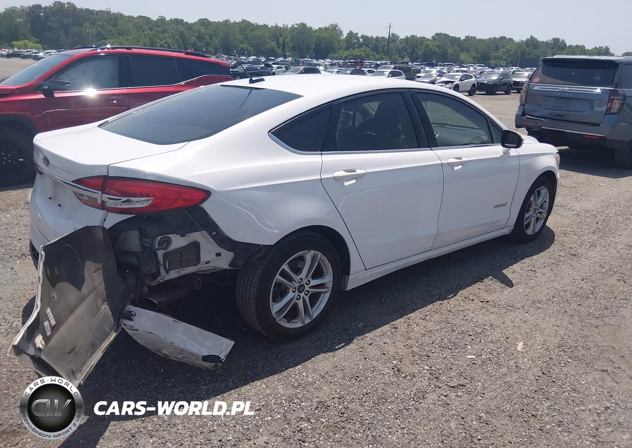 2018 Ford Fusion Hybrid Se VIN:3FA6P0LU9JR253748 - 4