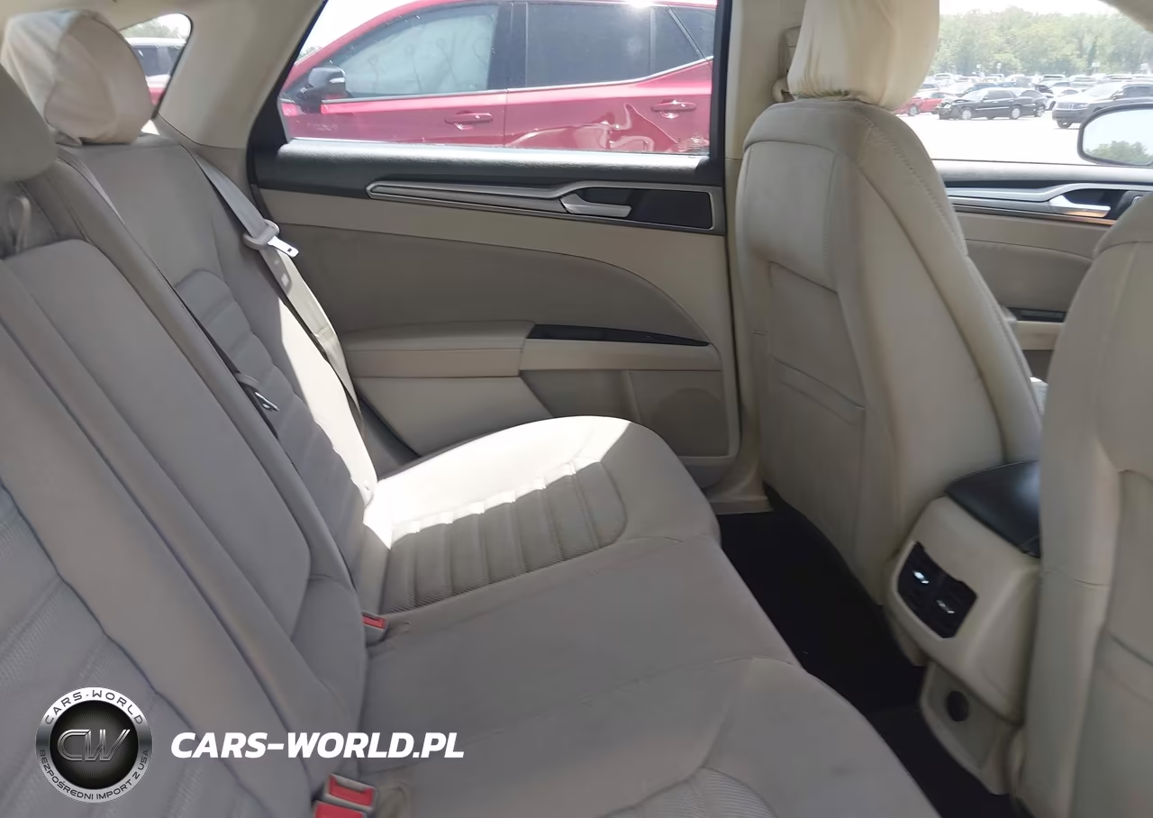 2018 Ford Fusion Hybrid Se VIN:3FA6P0LU9JR253748 - 8
