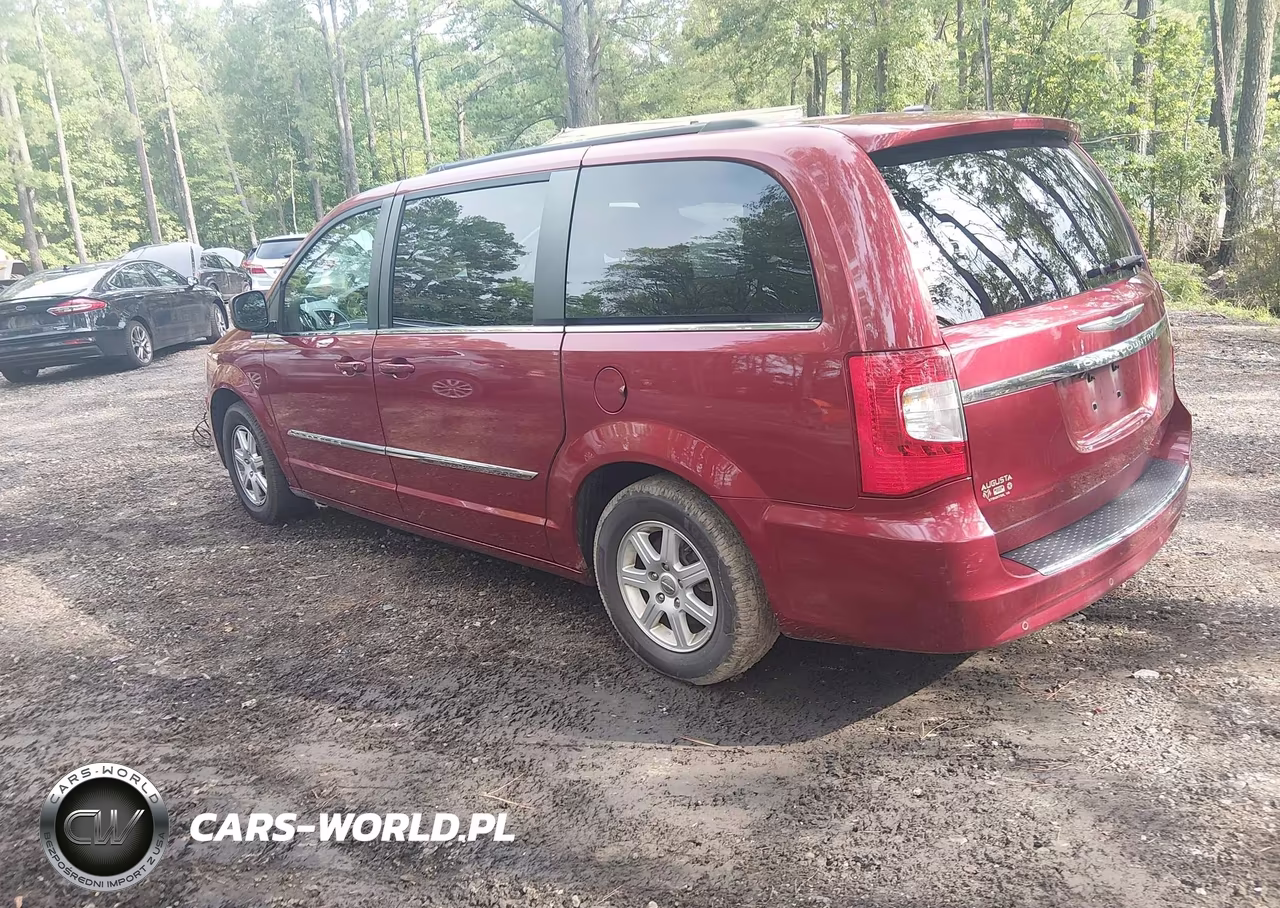 2011 Chrysler Town & Country Touring VIN:2A4RR5DG1BR716457 - 3