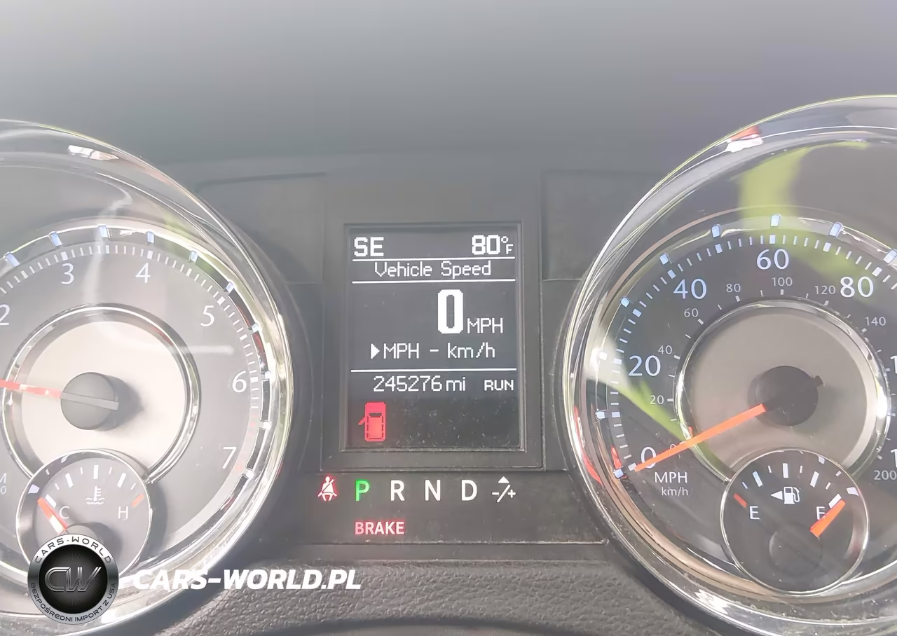 2011 Chrysler Town & Country Touring VIN:2A4RR5DG1BR716457 - 7
