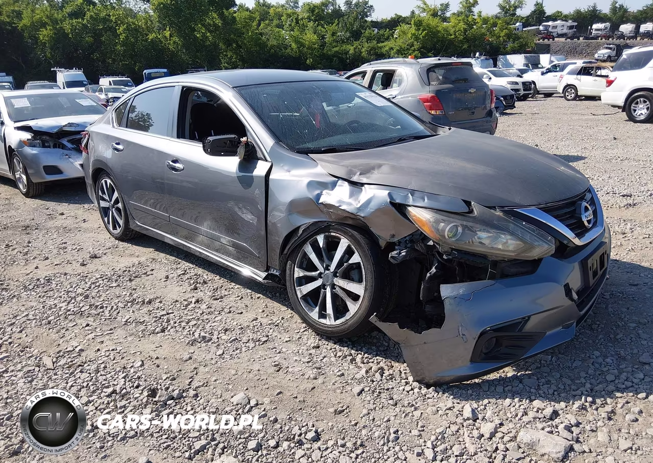 2017 Nissan Altima 2.5 Sr – zdjęcie 1 z 16