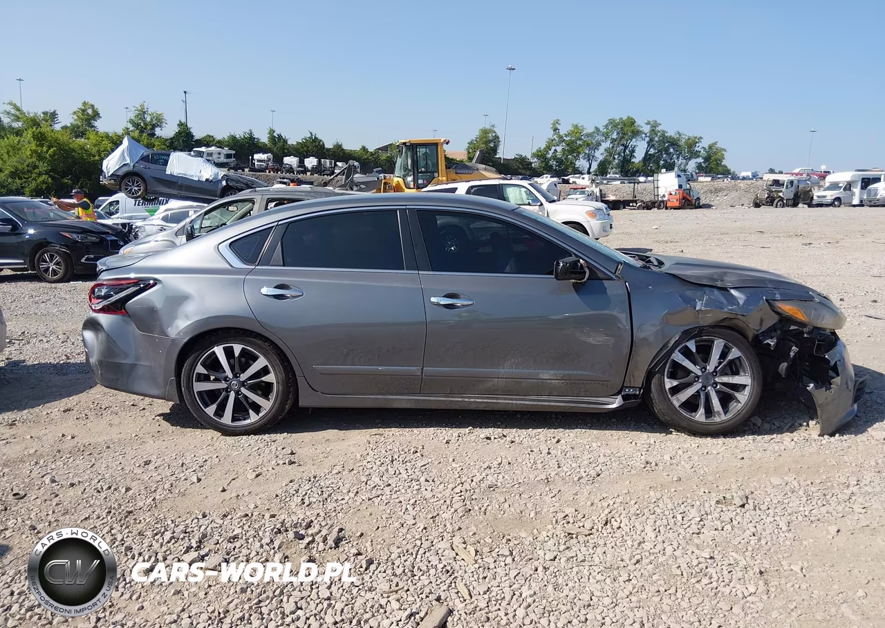 2017 Nissan Altima 2.5 Sr VIN:1N4AL3AP5HC485244 - 13