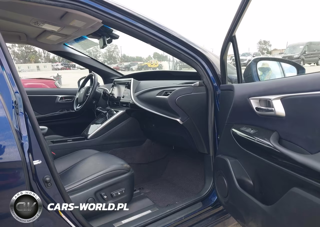 2018 Toyota Mirai VIN:JTDBVRBD9JA004834 - 5
