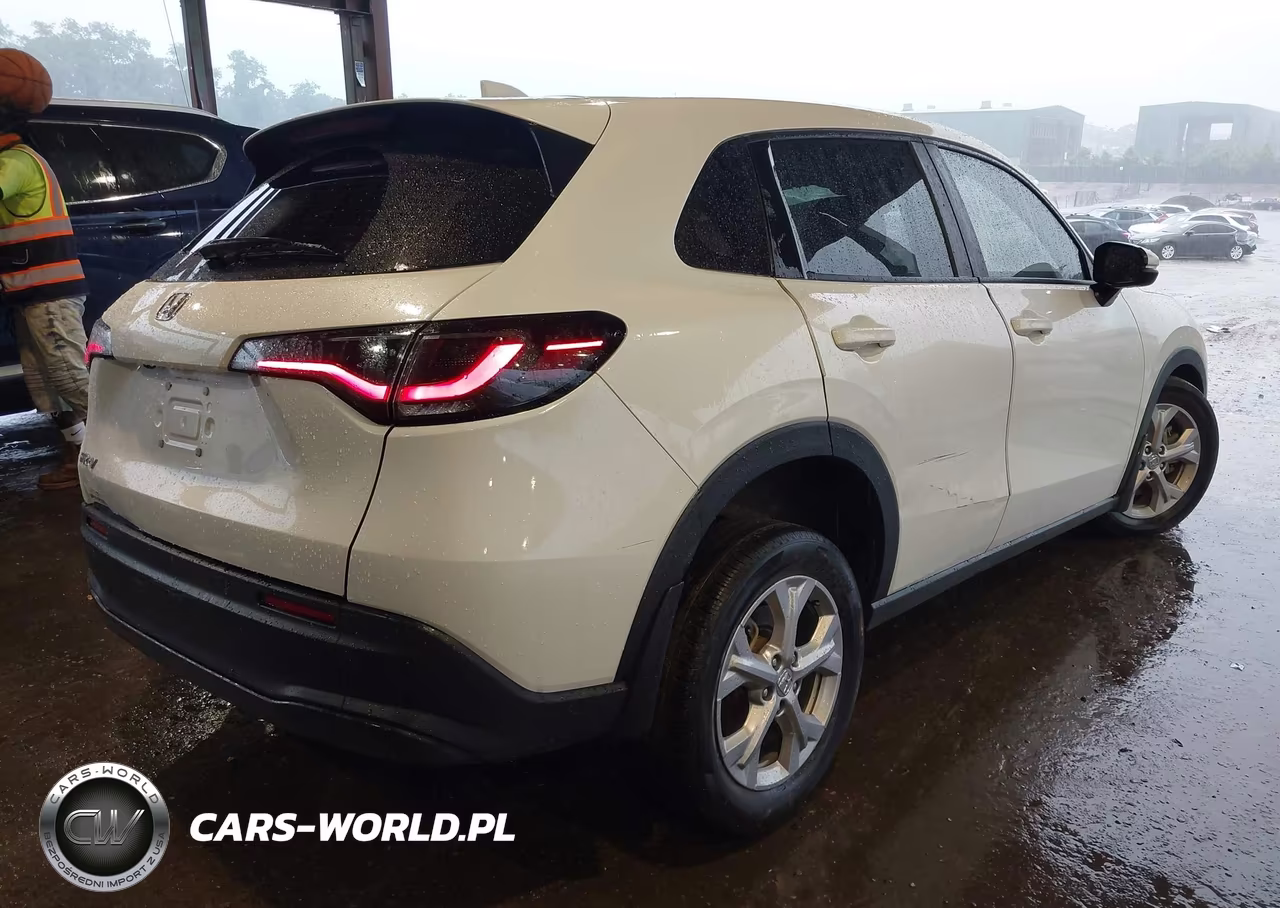 2023 Honda Hr-V Awd Lx VIN:3CZRZ2H30PM709388 - 4