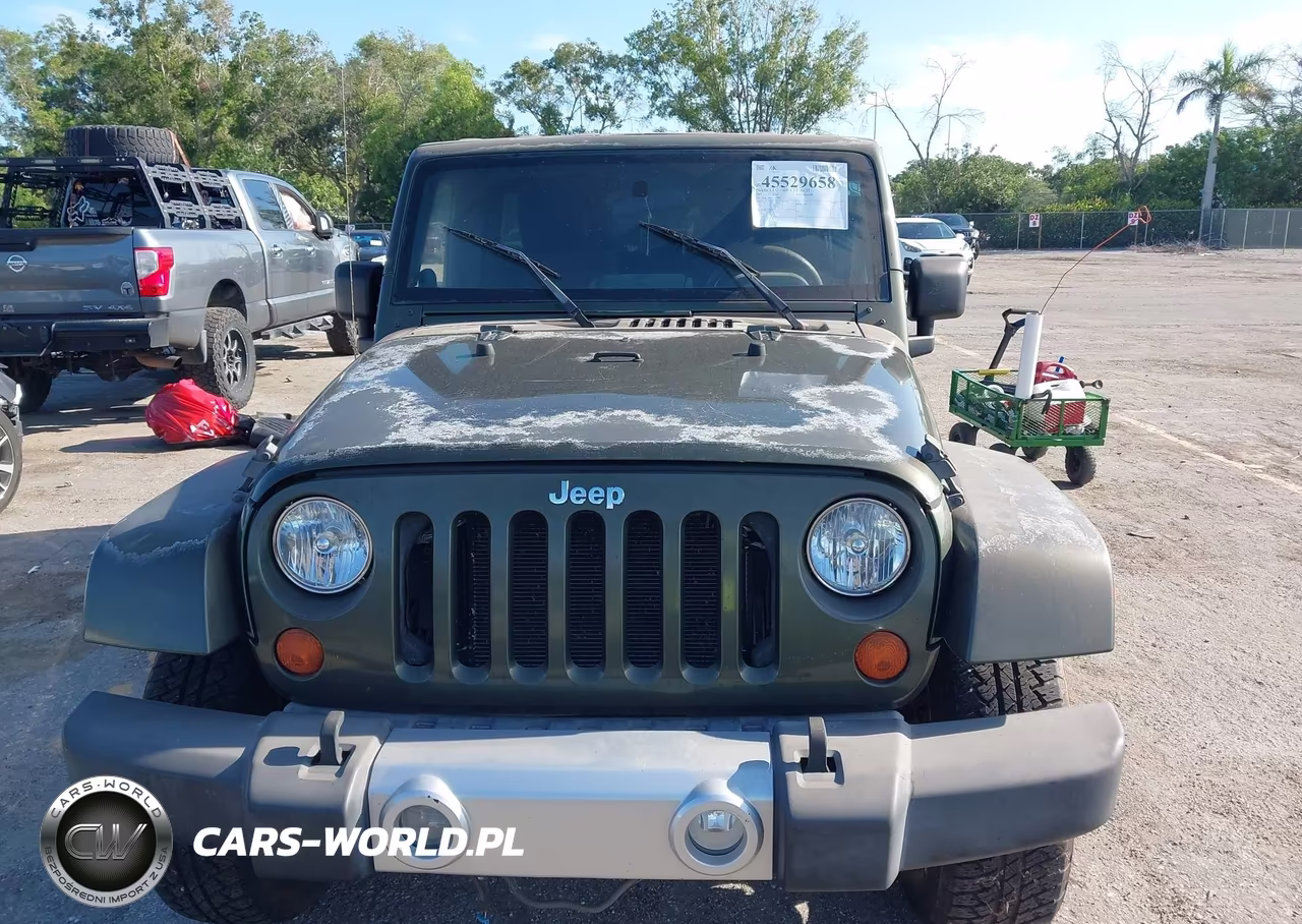 2007 Jeep Wrangler Unlimited Sahara VIN:1J4GA59187L157962 - 12