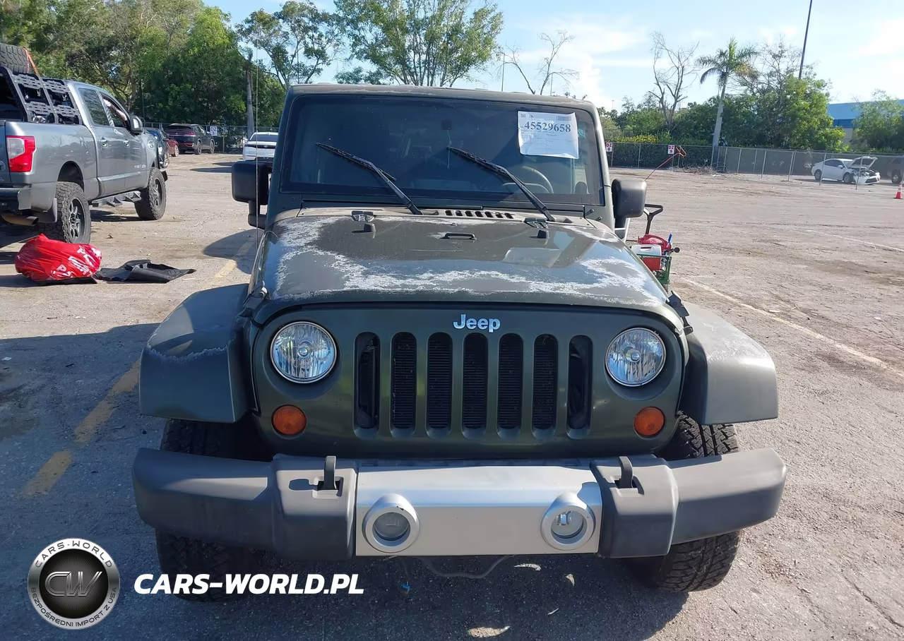 2007 Jeep Wrangler Unlimited Sahara VIN:1J4GA59187L157962 - 6