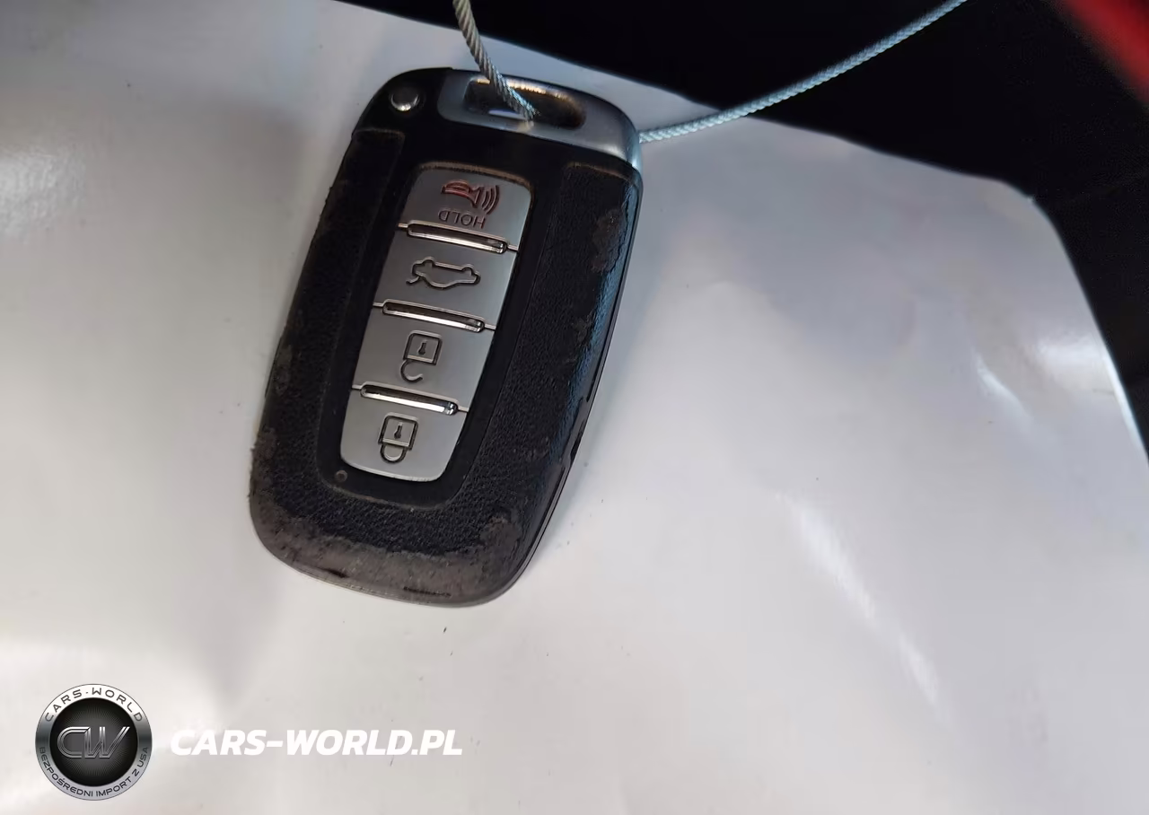 2010 Hyundai Genesis 4.6 VIN:KMHGC4DF4AU086298 - 11