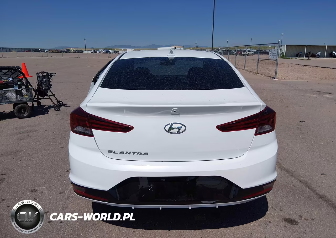 2020 Hyundai Elantra Sel VIN:5NPD84LF1LH512939 - 16