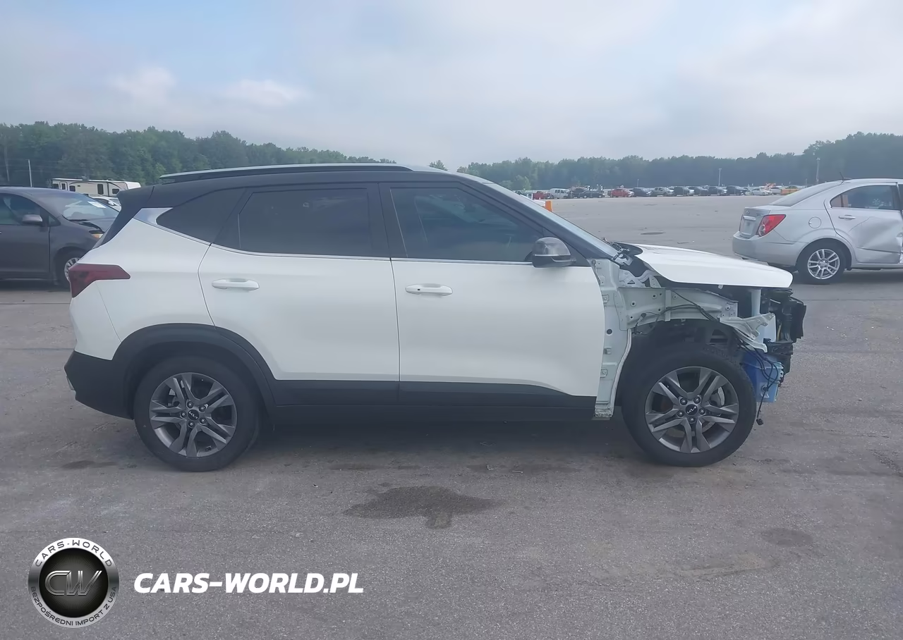 2023 Kia Seltos S VIN:KNDEU2AA0P7390130 - 14