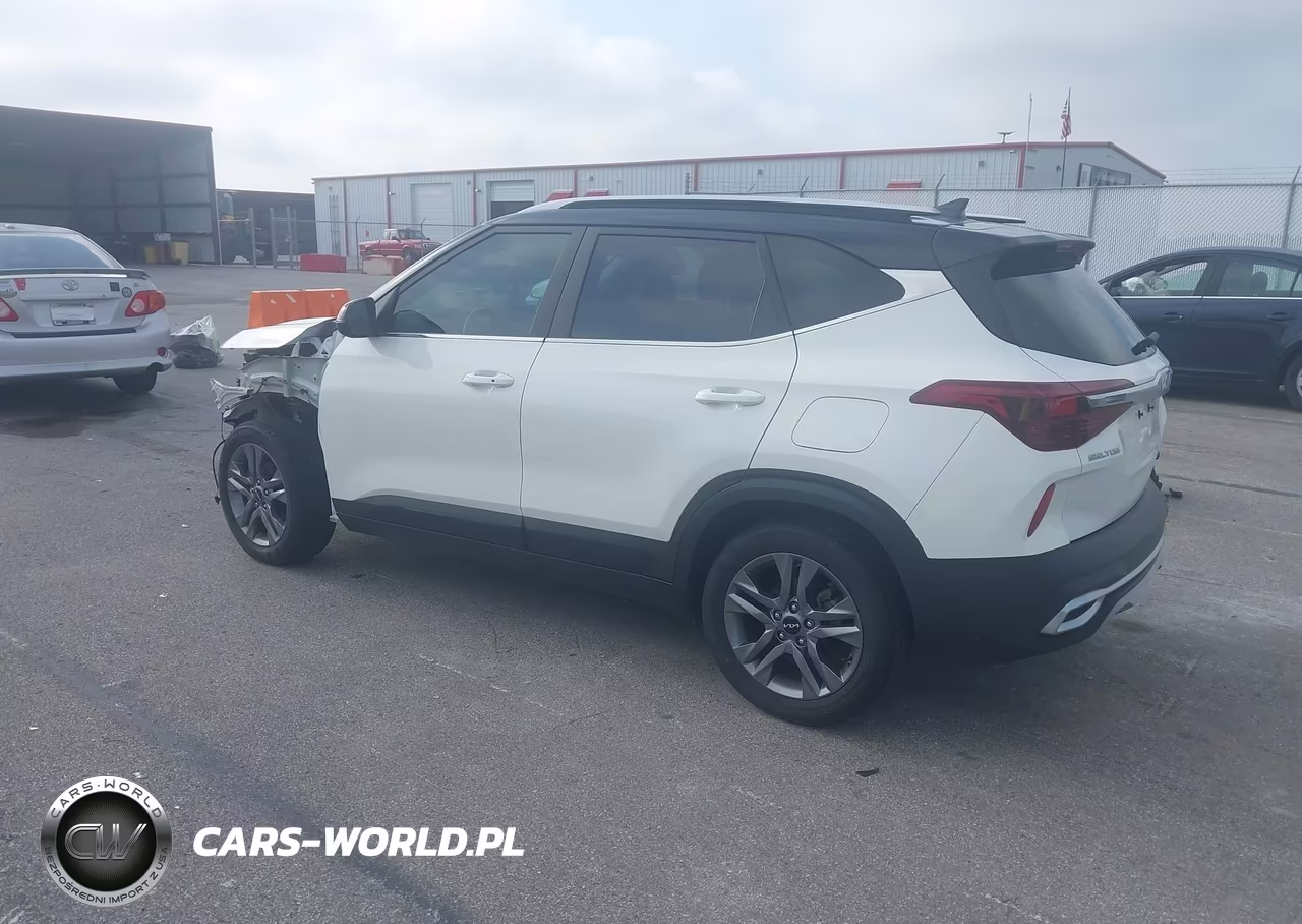 2023 Kia Seltos S VIN:KNDEU2AA0P7390130 - 3