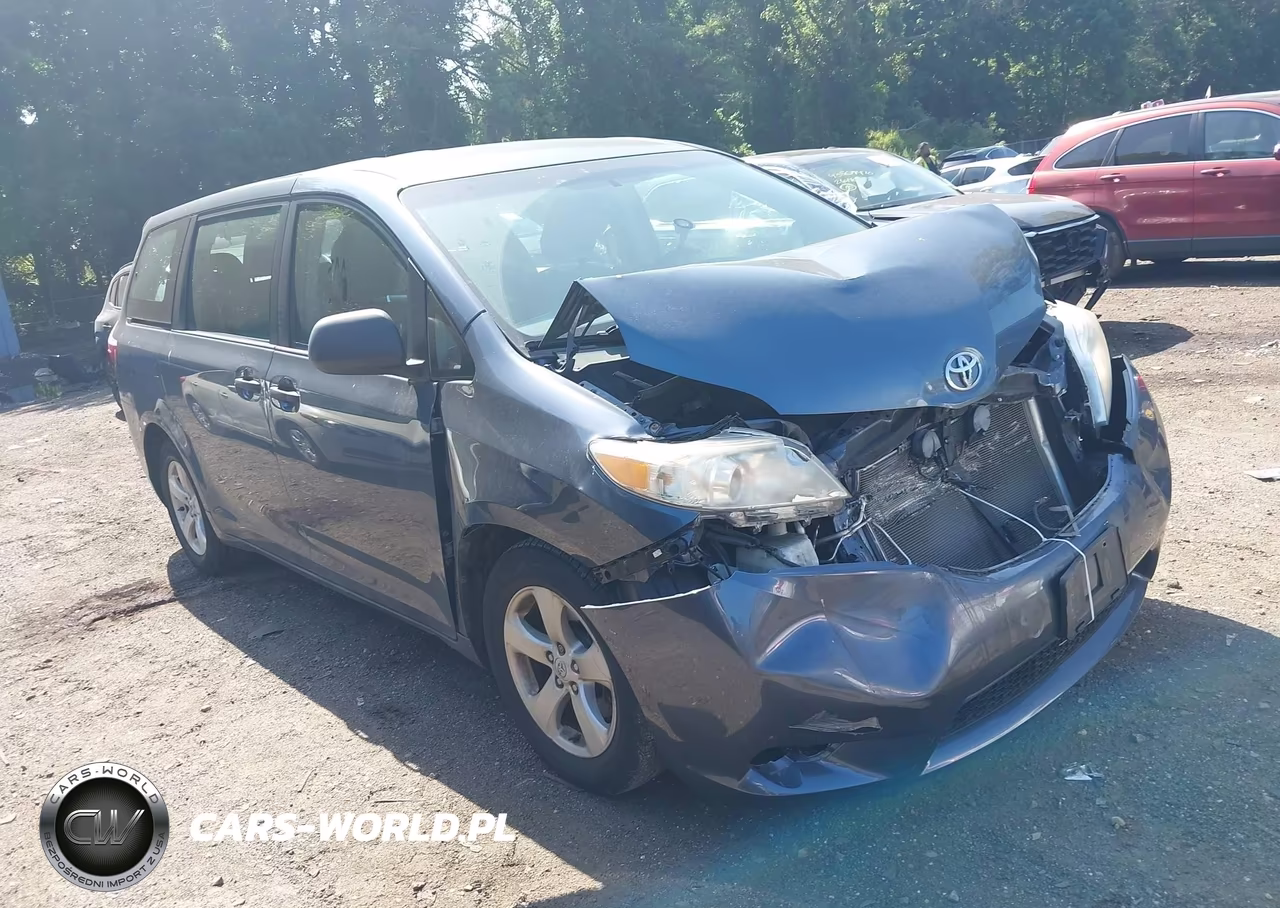 2015 Toyota Sienna L 7 Passenger