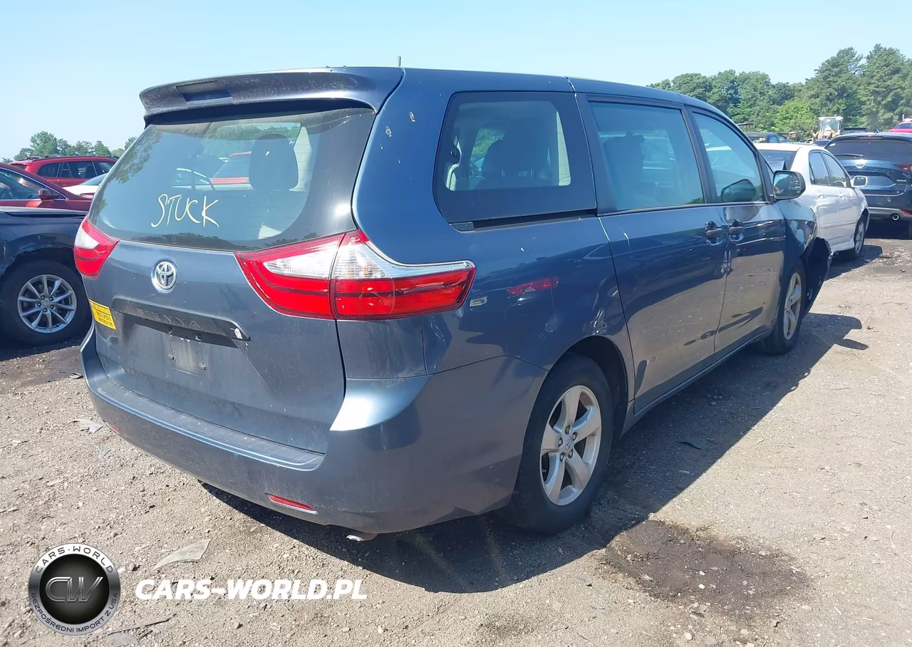 2015 Toyota Sienna L 7 Passenger VIN:5TDZK3DC3FS585962 - 4