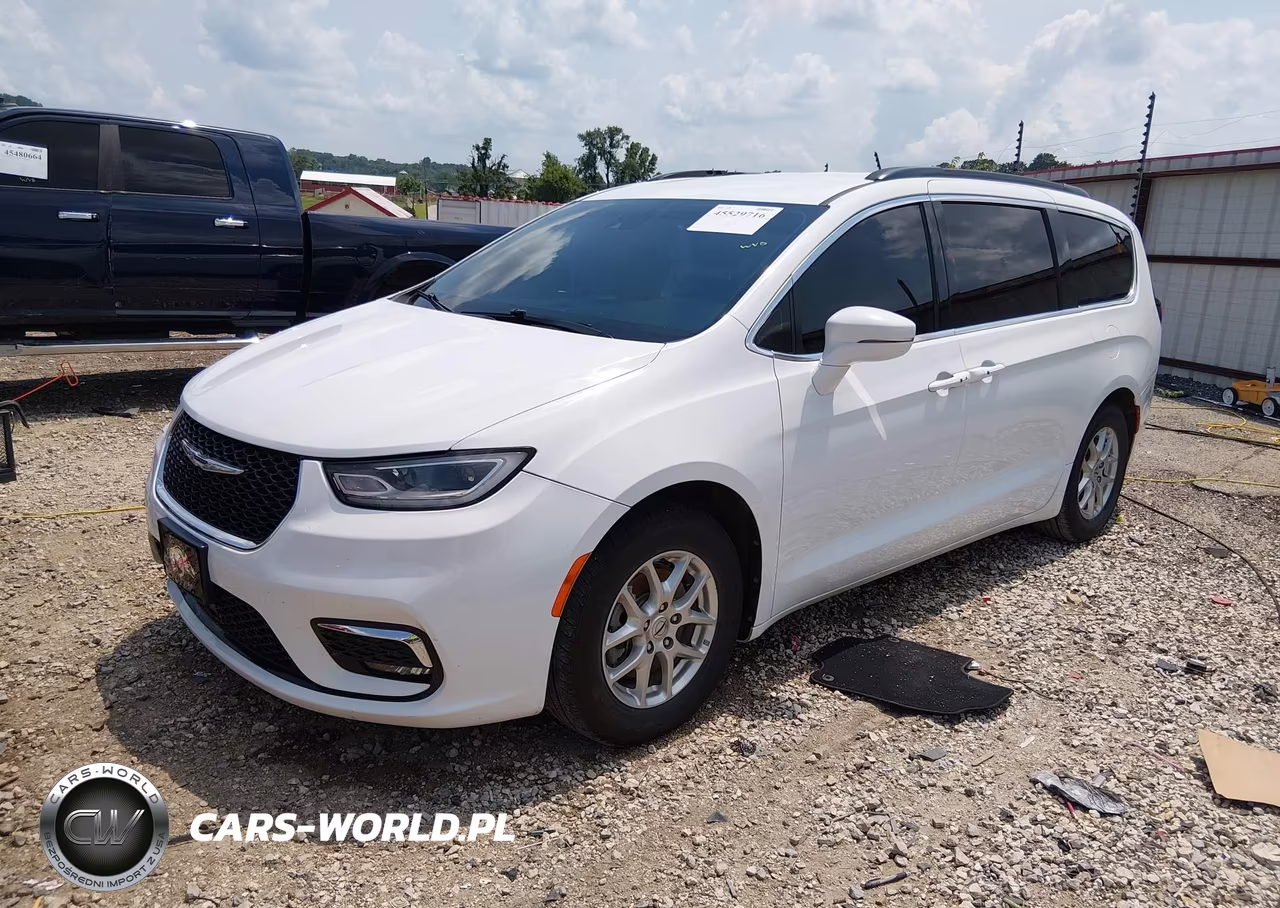 2022 Chrysler Pacifica Touring L VIN:2C4RC1BG4NR169420 - 2