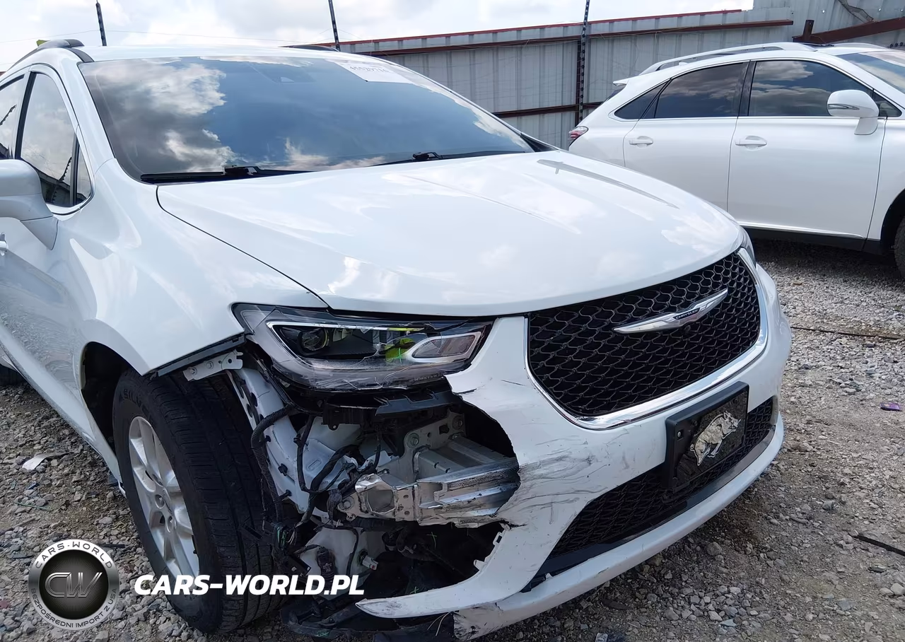 2022 Chrysler Pacifica Touring L VIN:2C4RC1BG4NR169420 - 6